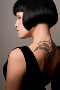 Sexy_Woman_Tattoos_Neck