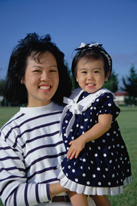 Young_Asian_Mother_and_Child